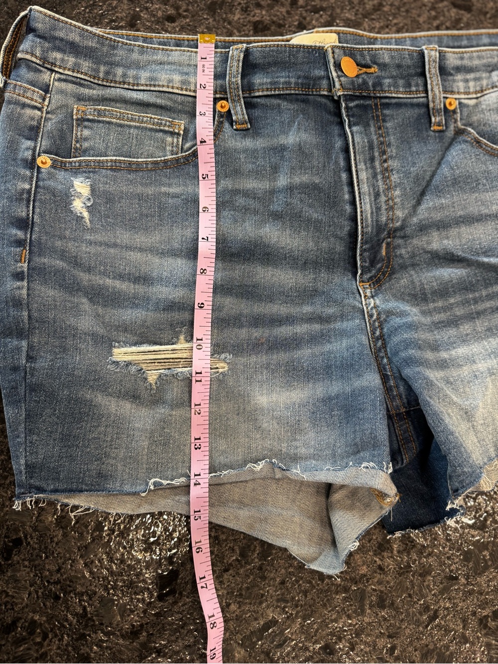 Universal Thread High Rise Midi Denim Shorts Distressed Raw Hem Women’s 16/33 - Picture 5 of 6